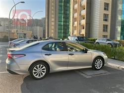 تۆیۆتا کامری